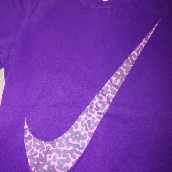 Nike Leopard Print Swoosh Shirt - Picture 5 of 5